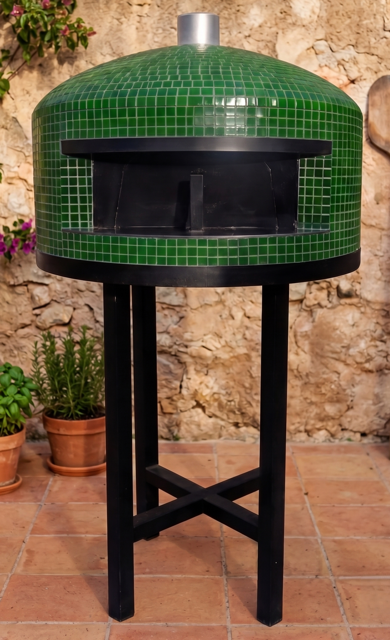 Horno compacto en jardín elegante